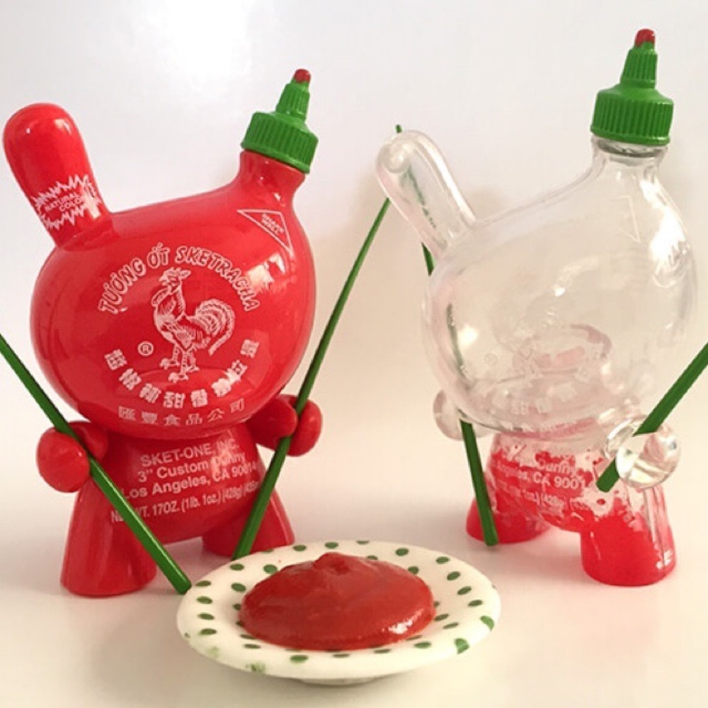 Kidrobot Sriracha Dunny Figurine (Half Empty) - Picture 7 of 7